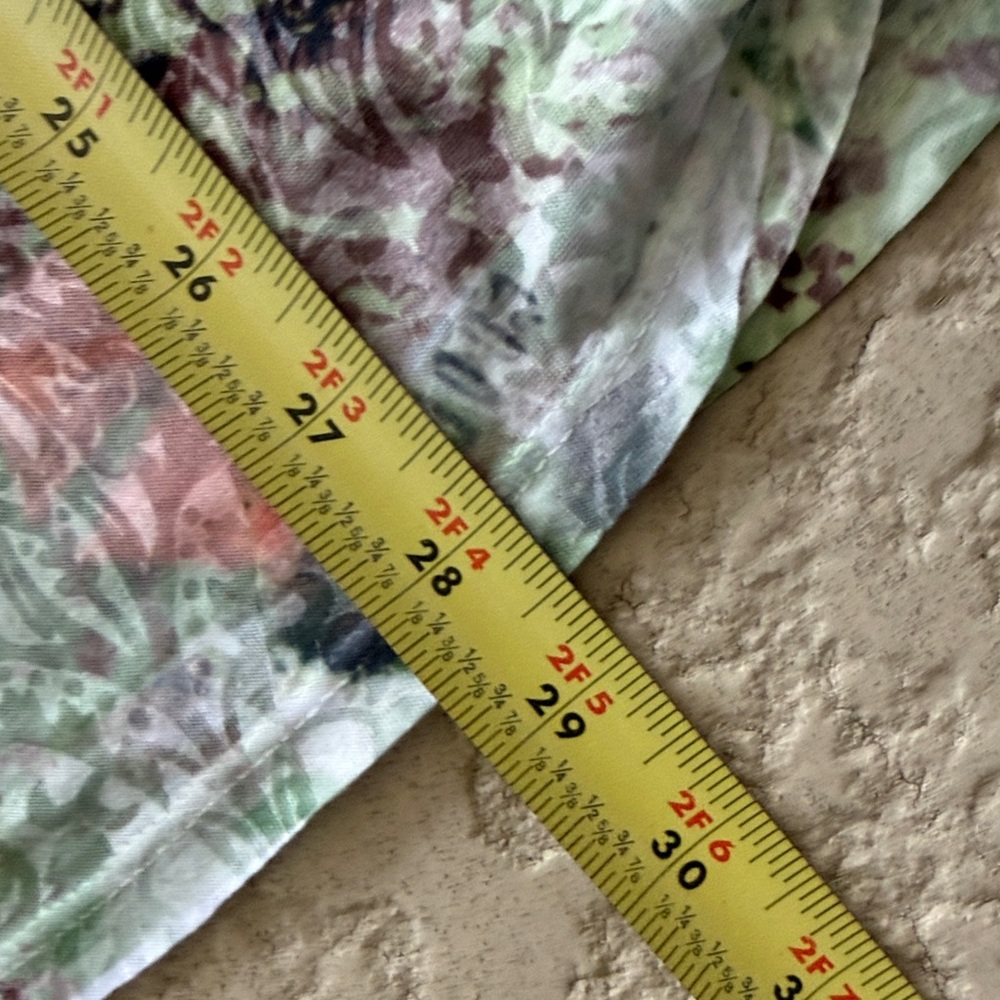 Boho Lightweight Scoop-Neck Printed Tunic in Sage Green and Pink - Picture 4 of 5